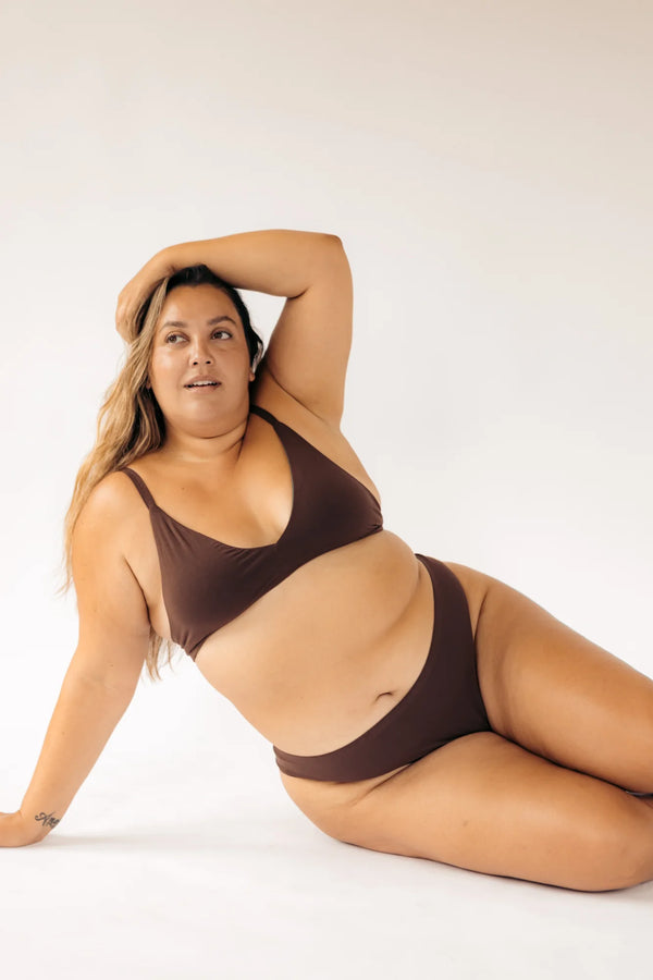 Seamless Low-Mid Rise Thong (Brown)